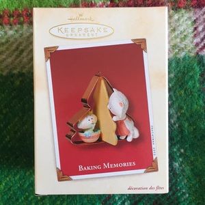 Hallmark Keepsake Ornament Baking Memories 2002